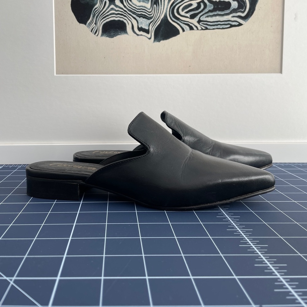 I'intervalle Black Leather Mules